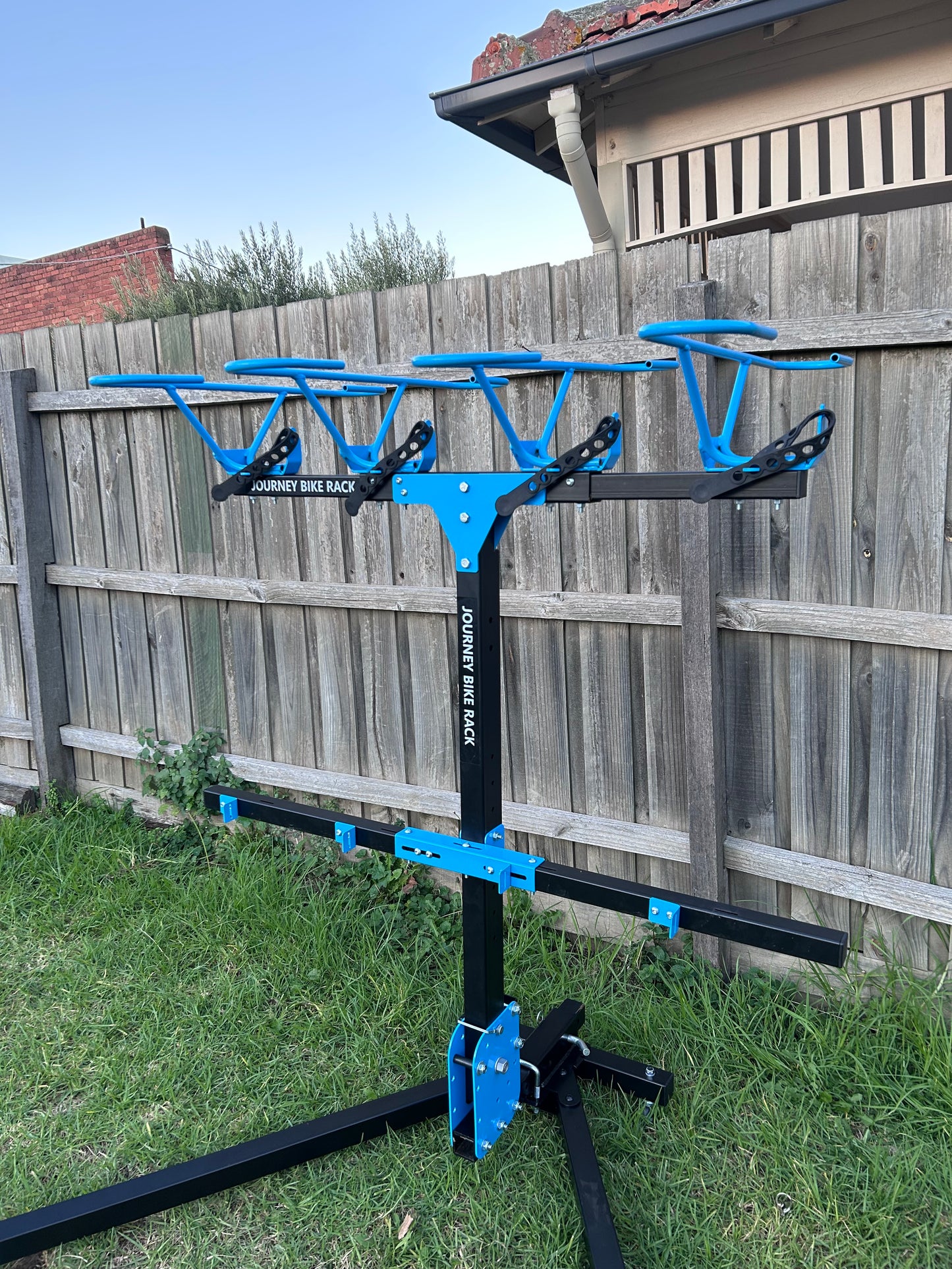 Journey - 6/4 Bike Vertical Bike Rack